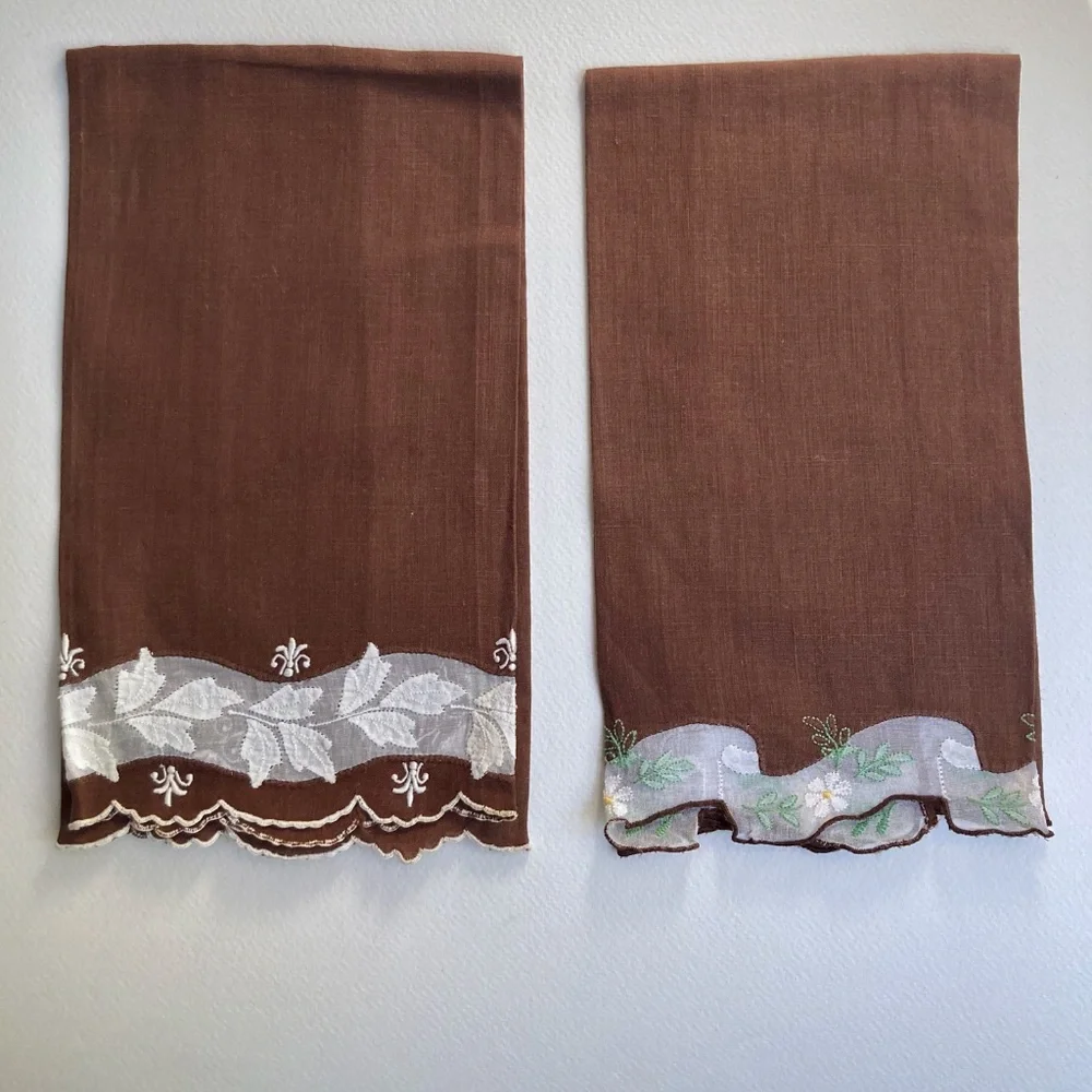 Set of 2 Scalloped Cocoa & White Floral Embroidered Linen Tea Towels